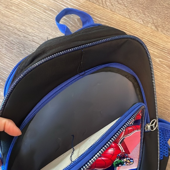 Spider-Man backpack - Picture 2 of 4